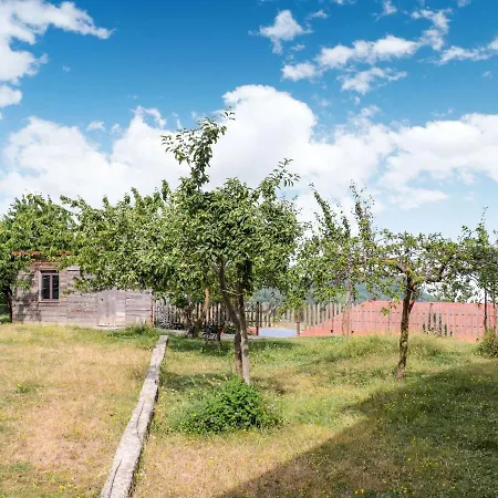 Quaint Holiday In With Garden Сasa de vacaciones *