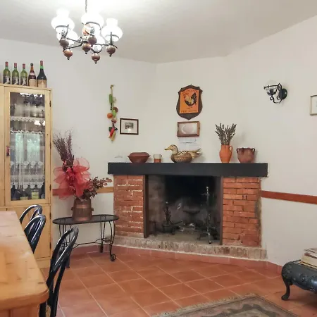 Сasa de vacaciones Quaint Holiday In With Garden