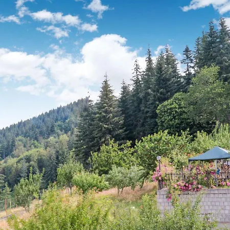 Quaint Holiday In With Garden Сasa de vacaciones Parenti